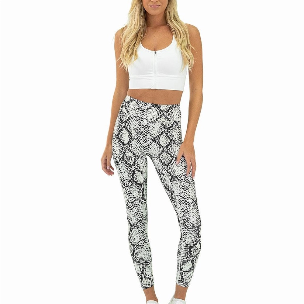 NEVER WORN balance athletica S Ascend Pant Python